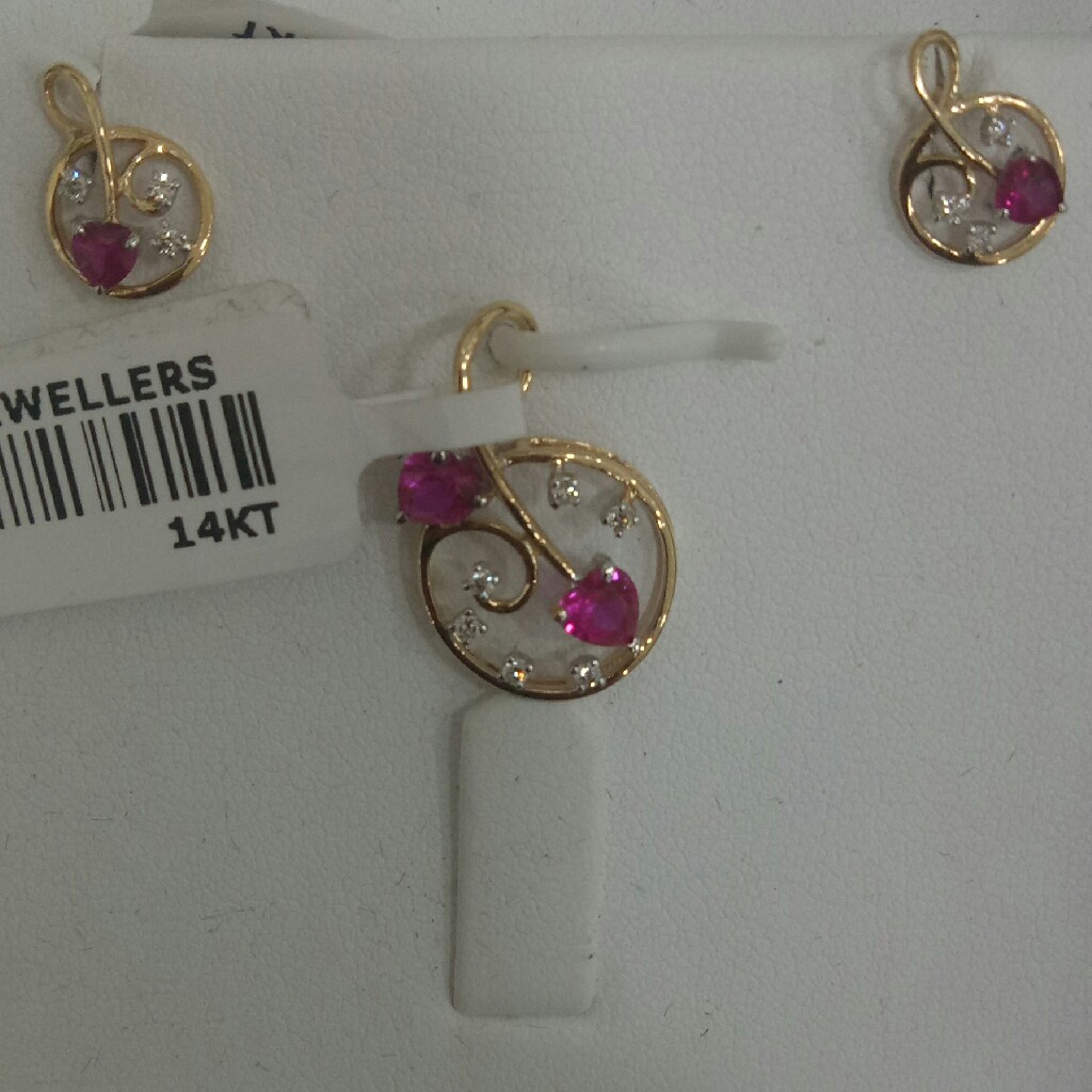 Real diamond pendant set