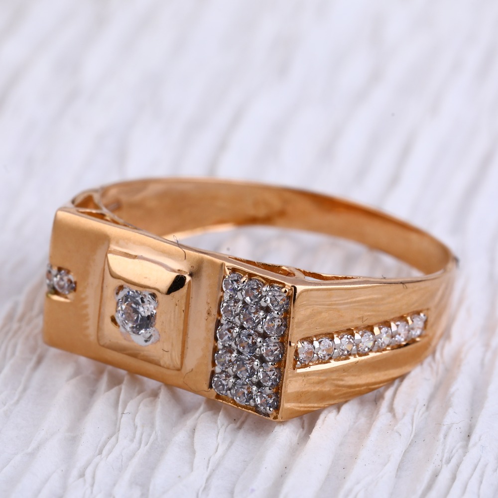 Buy quality 750 Rose Gold Hallmark Gorgeous Mens Ring RMR89 in Ahmedabad