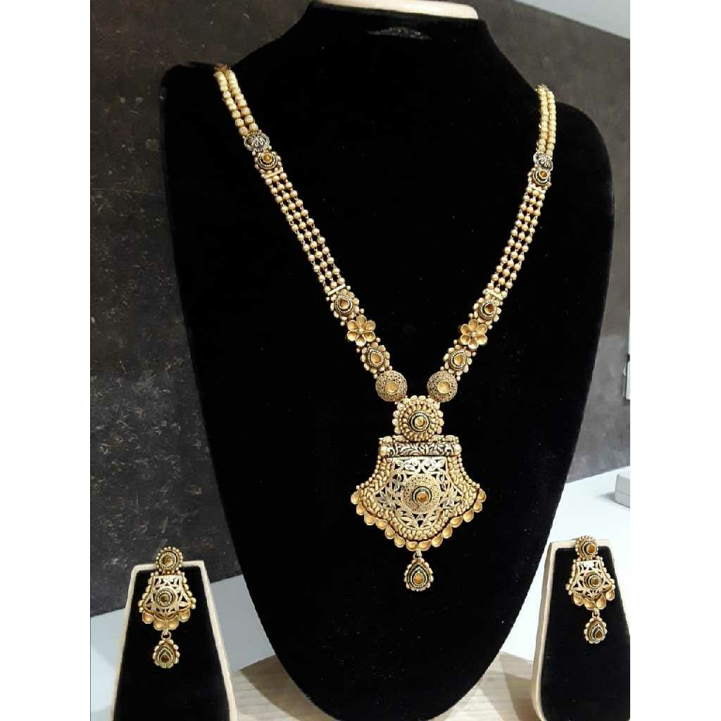 916 Jadtar Antique Long Gold Necklace Set