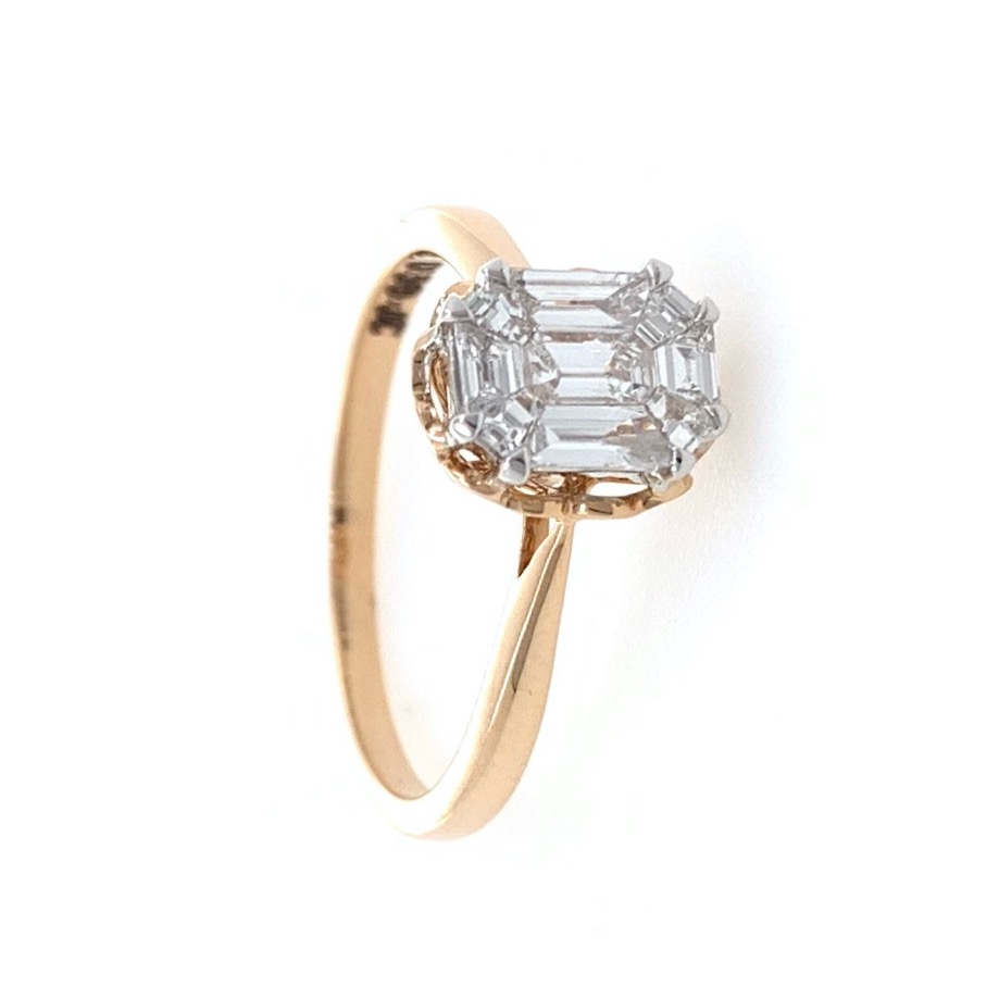 Beautiful engagement ring in modified cut diamonds studded in 18k rose gold - 0.39 carats - 2.440 grams - 0lr29