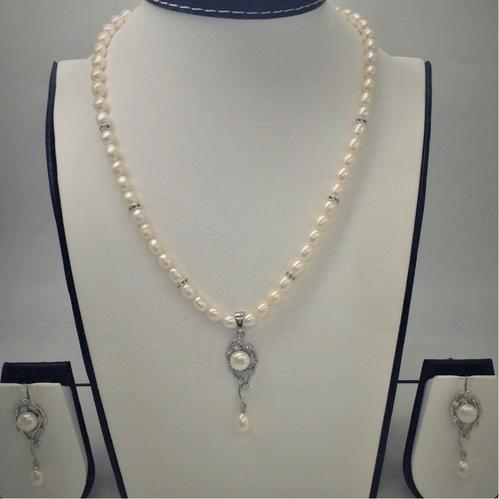 White cz and pearls pendent set with oval pearls mala jps0149