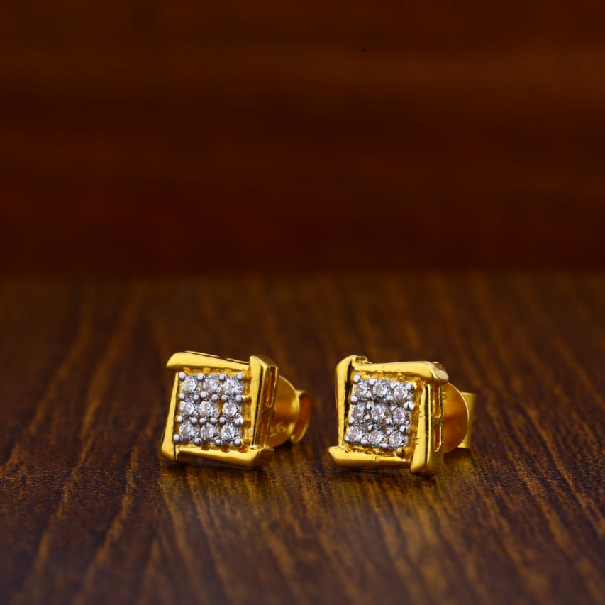 22KT Gold Delicate Ladies Tops Earrings LTE48