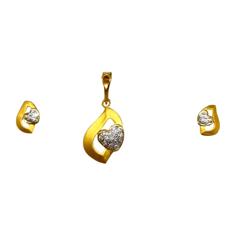 22K Gold Heart Shape Designer Pendant Set MGA - PTG0160