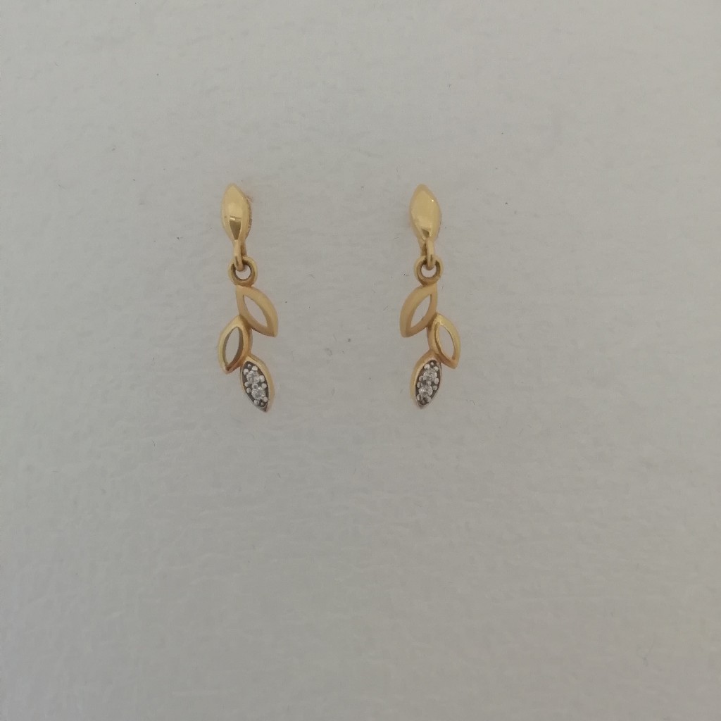 Gold fancy earrings