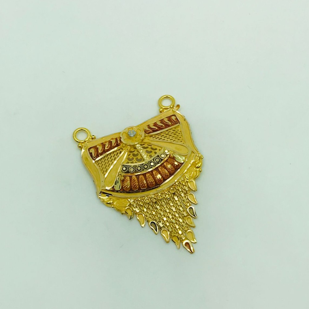 Gold Lightweight manglesutra pendant