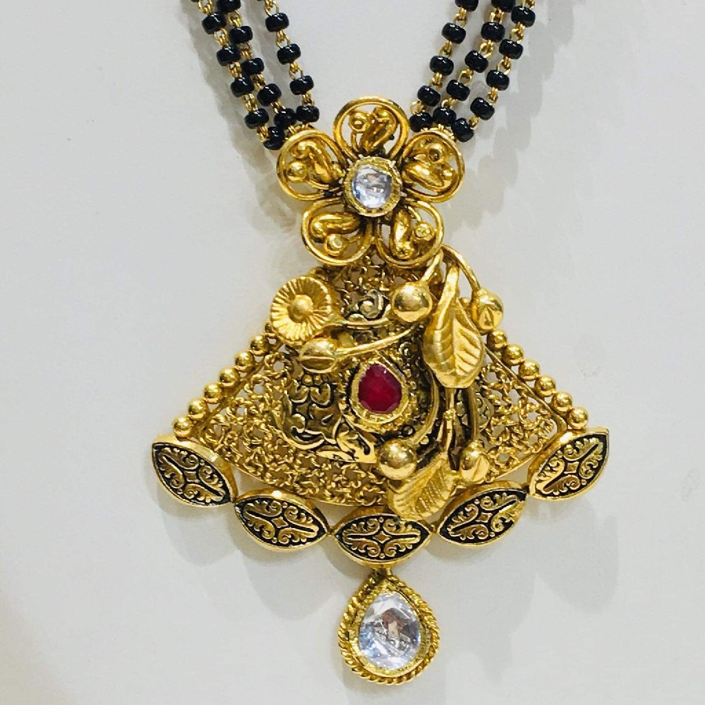 Antique Jadtar Kundan Mangalsutra Pendant with two in one use