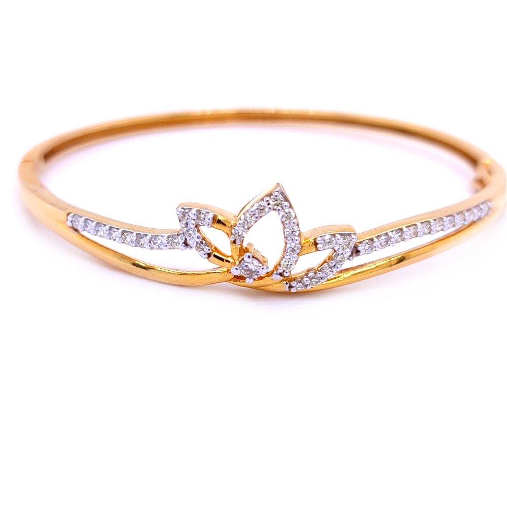 Lotus diamond bracelet in gold 18 kt