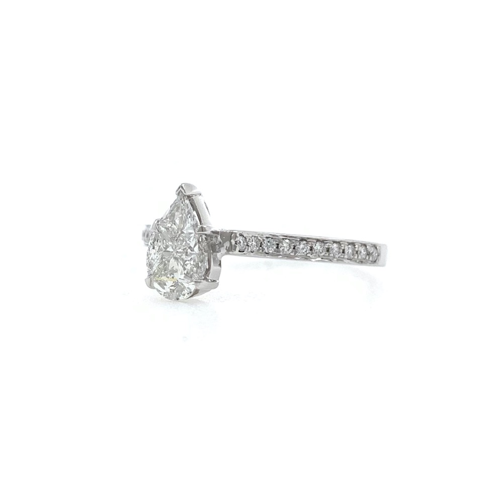 Pear shaped solitaire diamond ring for engagement in 18k white gold - vvs/vs fg - 2.510 grams - 0lr38