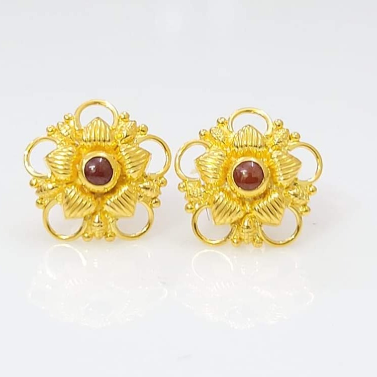 916 Yellow Gold Pearl Floral earrings rh-le810