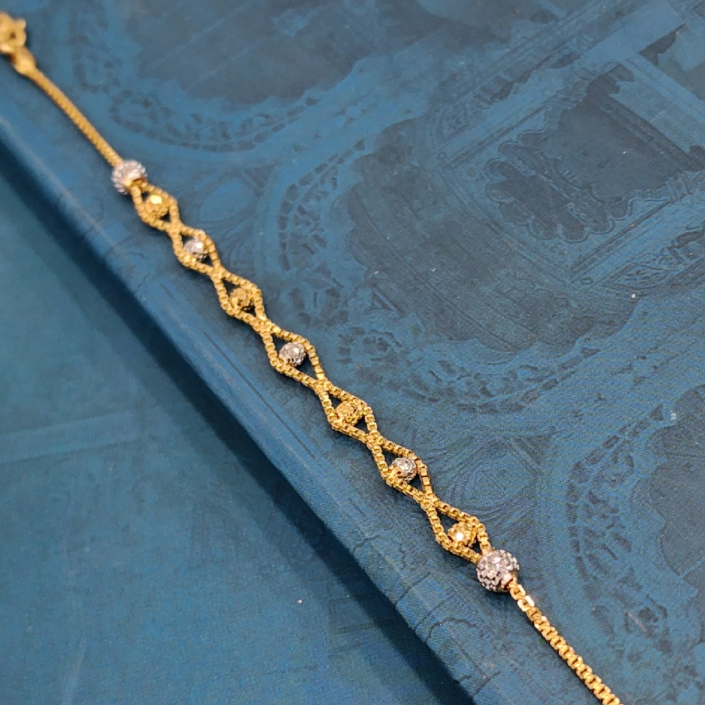22K Gold Exclusive Lining With Ball Ledies Bracelet