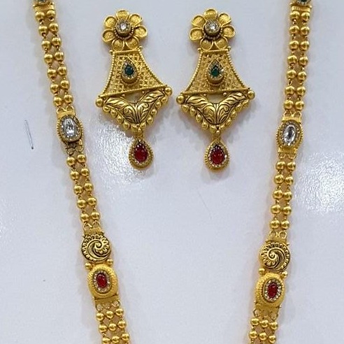 916 Gold Green Stone with Red Hanging Necklace Set