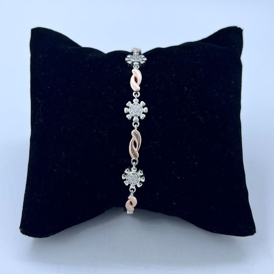 99 Casual Wear Ladies Silver Bracelet 1020g
