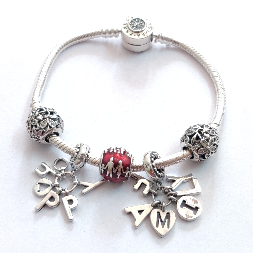 92.5 Sterling Silver Ladies Charms Bracelet