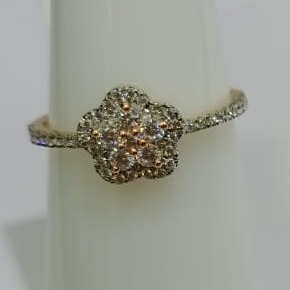 916 Gold  Hallmark Flower Design Ring 