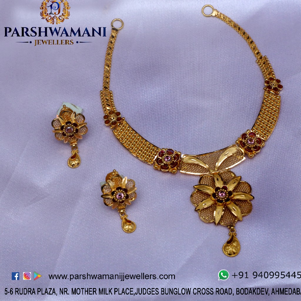 22kt Gold Flower Design Necklace set for Women