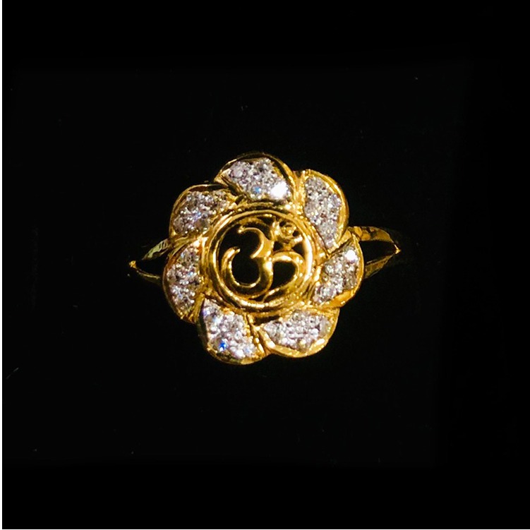 916 Gold CZ Diamond Om Design Ladies Ring