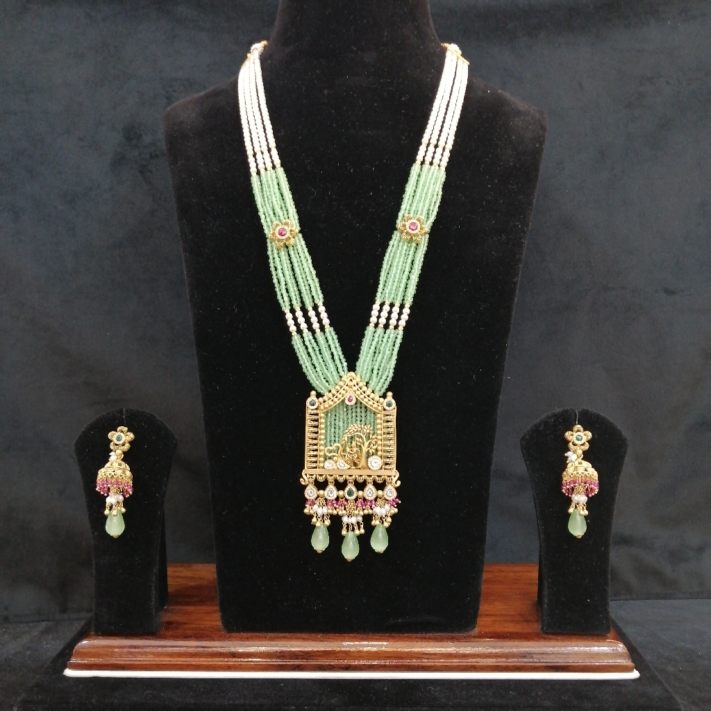 916 Gold Fancy Antique Green And White Moti Long Set