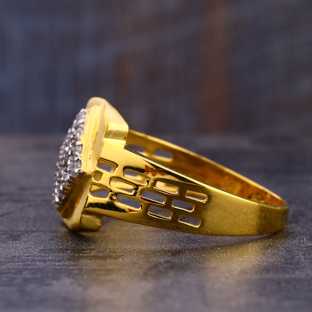 916 Gold  Designer CZ Gentlemen's Ring MR746