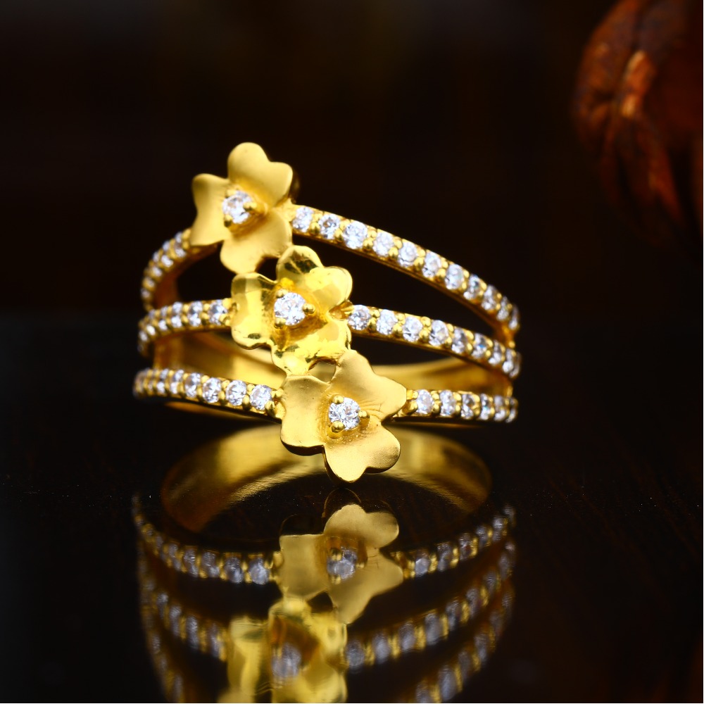 22KT Gold Flower Design Hallmark Ring 