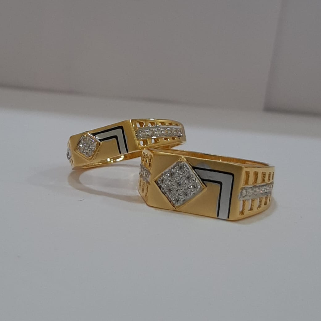 Buy Complete Gold Couple Rings Online from Vaibhav Jewellers