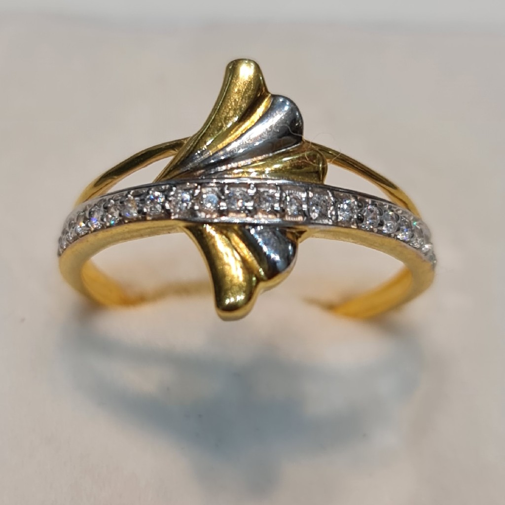 18 kt hallmark yellow gold ring