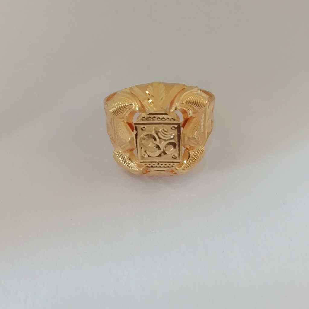 916 gold fancy Gents ring