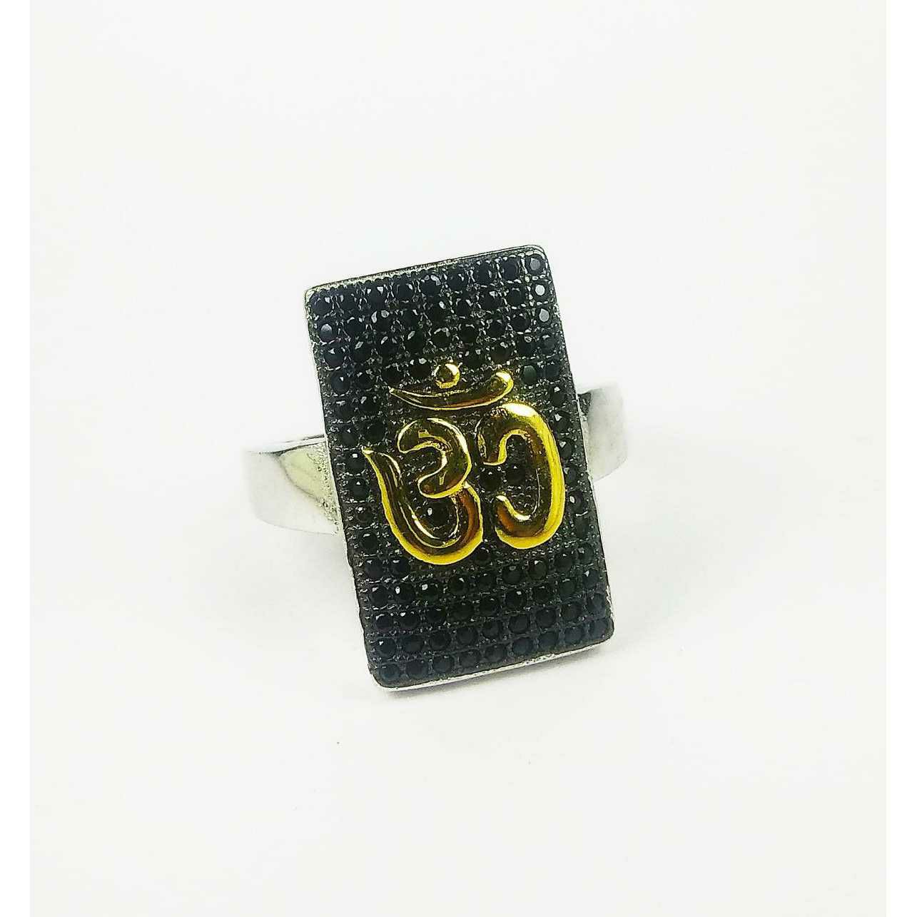 Fancy 925 Silver Gents Ring With Om Shape