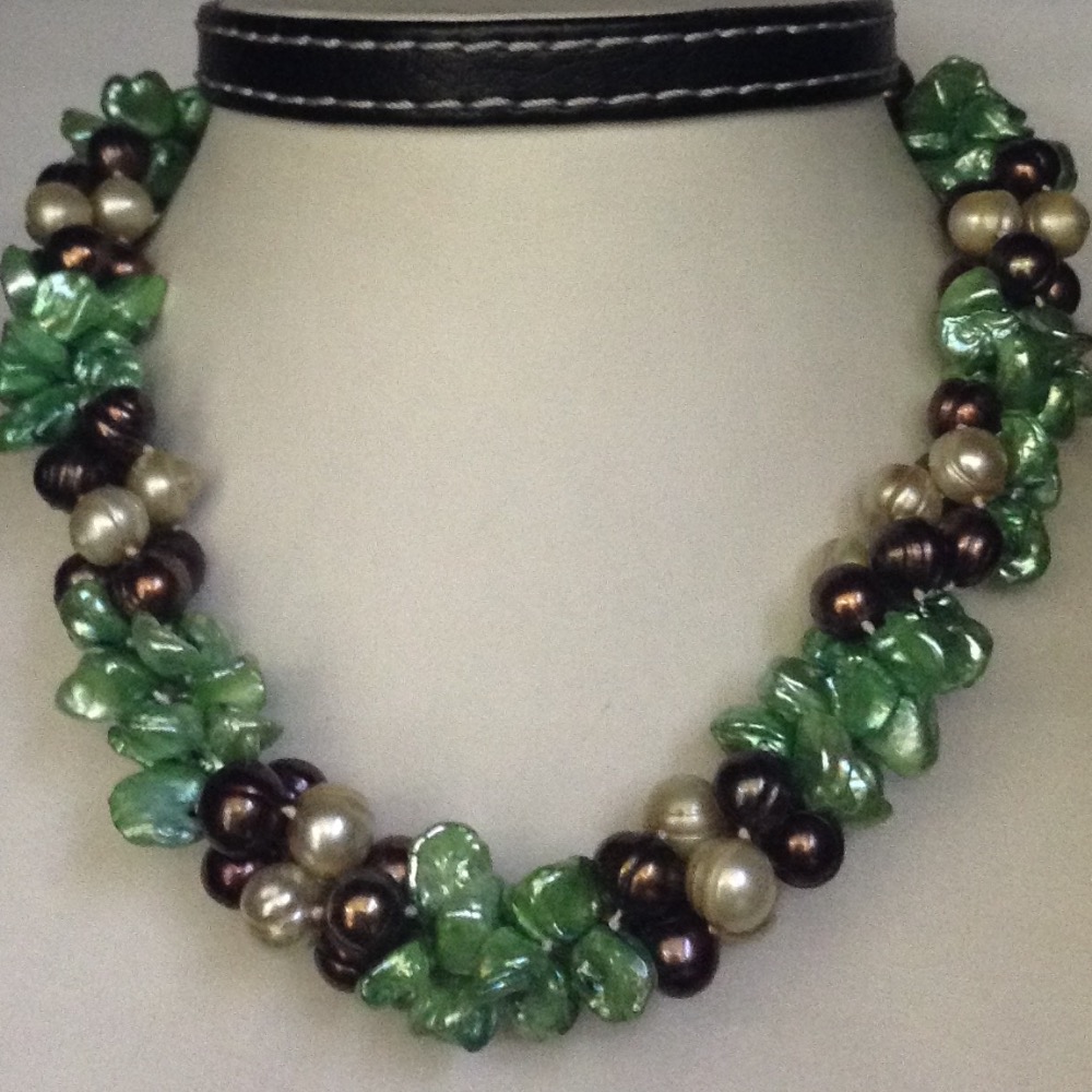 Green Baroque And White Brown Pearls Twisted Necklace JPM0143