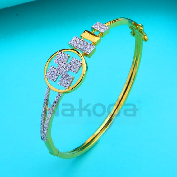 750 Gold CZ Hallmark Fancy Ladies Kada Bracelet LKB213