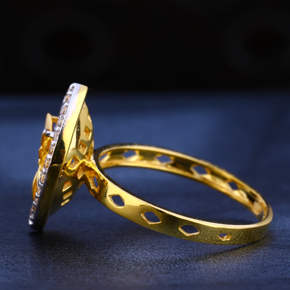 22KT Gold Cz Diamond Exclusive Women's  Ring LR554