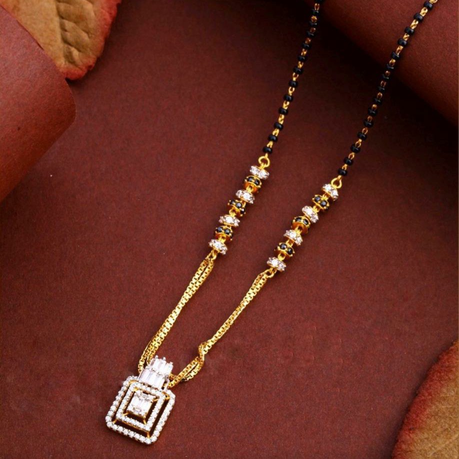 22KT/ 916 Gold fancy square pendant mangalsutra for ladies