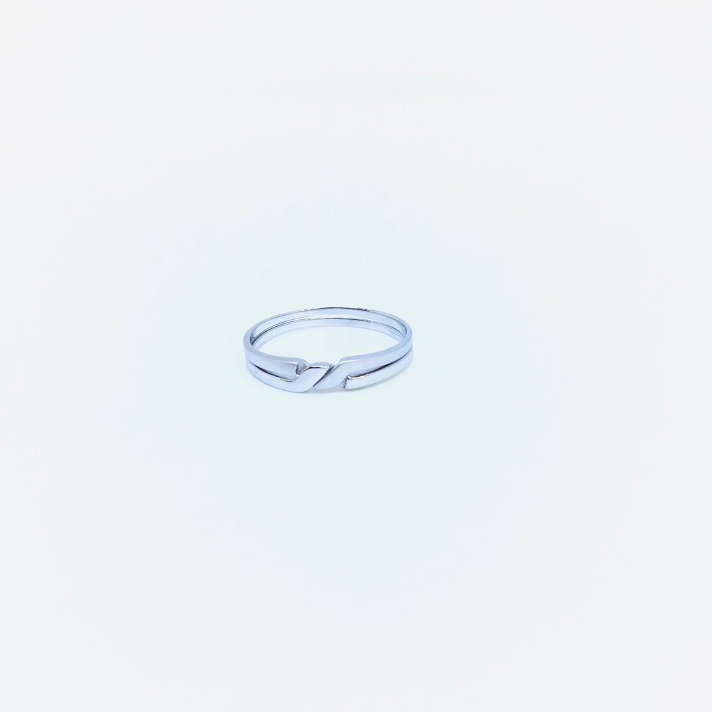 925 FANCY STERLING SILVER RING