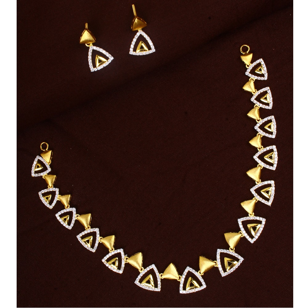 18k Gold Unique Necklace Set 