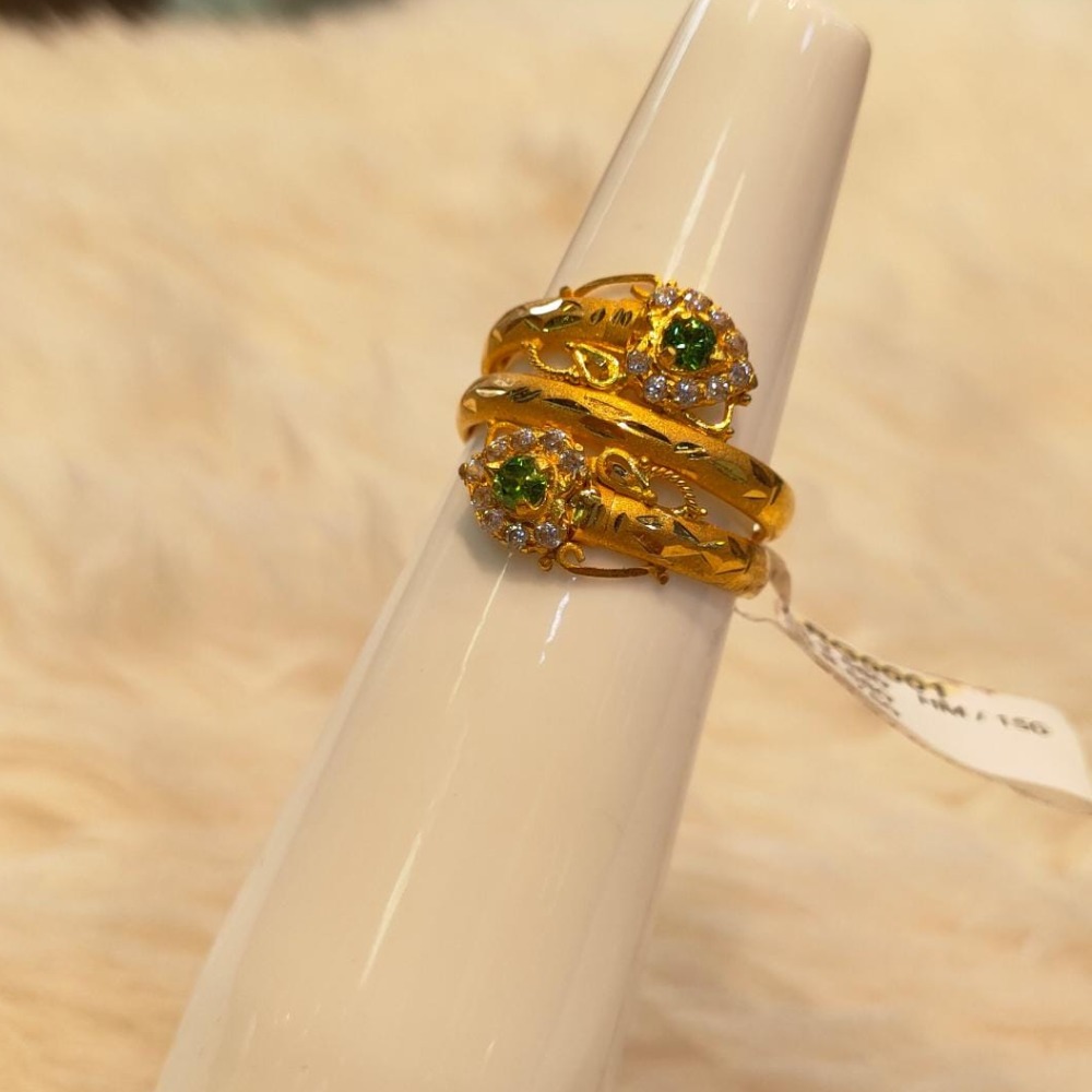 916 Gold Green Stone Fancy Ring