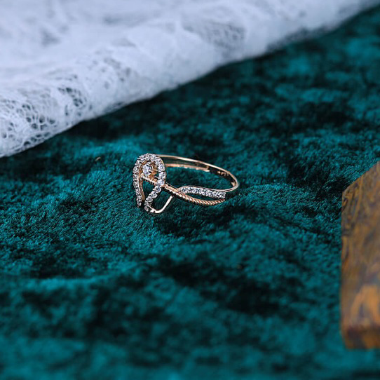 18K Gold Cz ladies Fancy ring