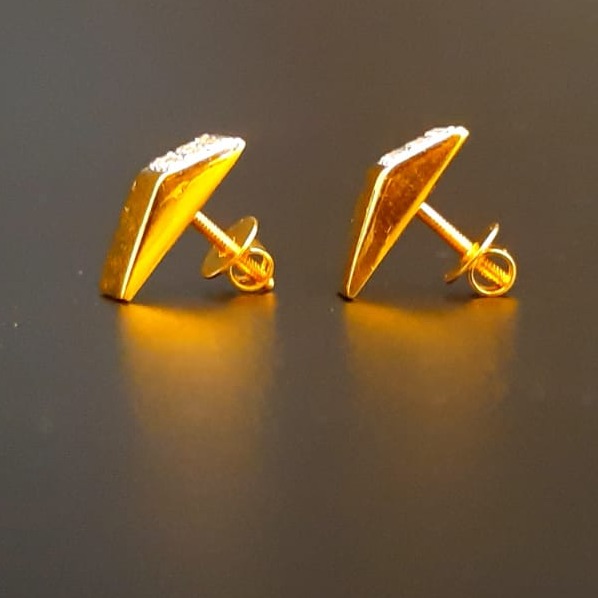 18 ct. gold tops