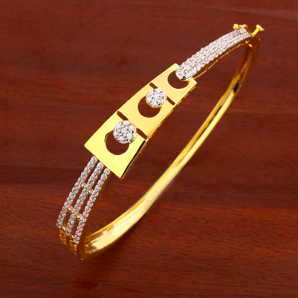 18KT Ladies Gold  Kada Bracelet LKB145