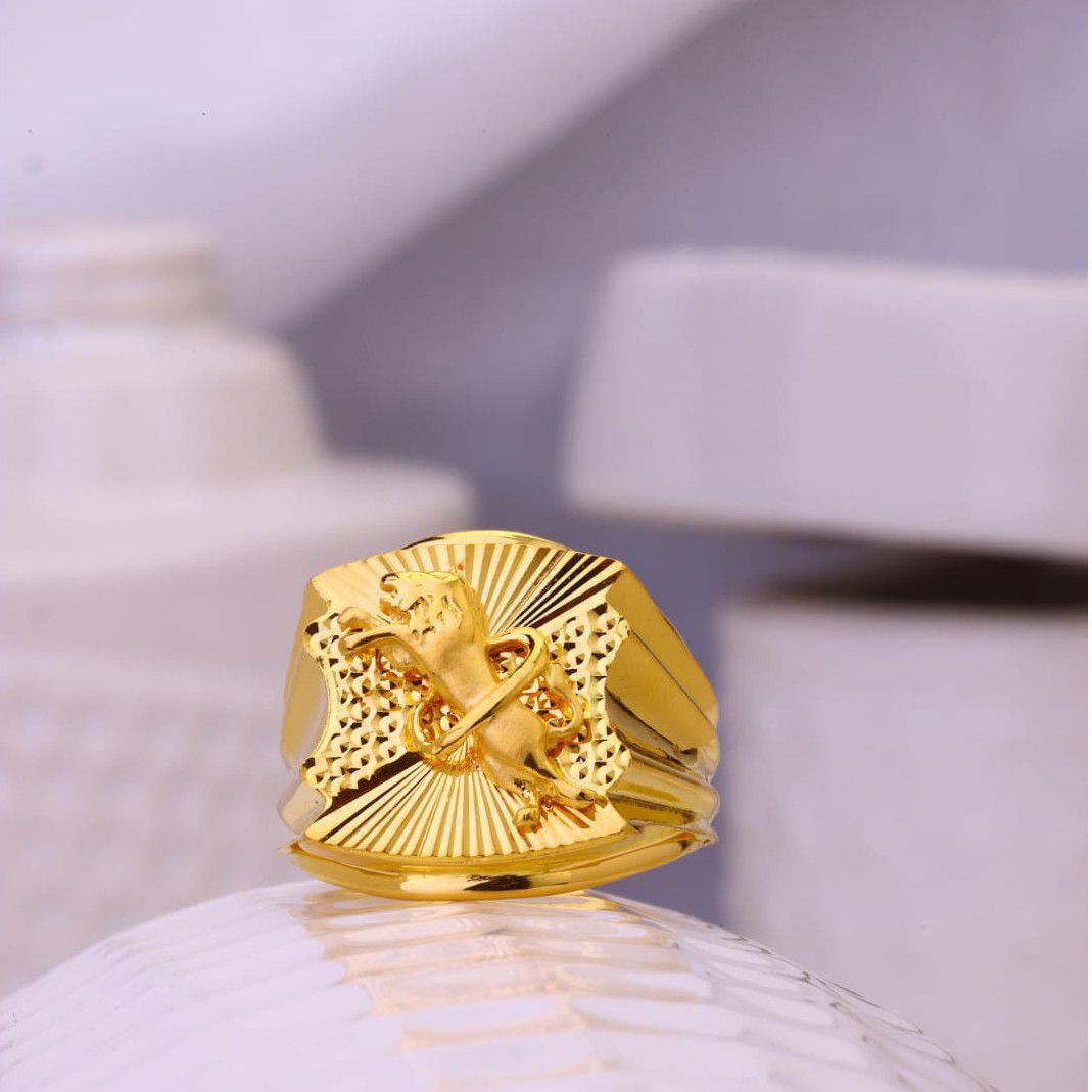 schroef Barmhartig Worstelen Buy quality 22k gold lion gents fancy ring classic design in Ahmedabad