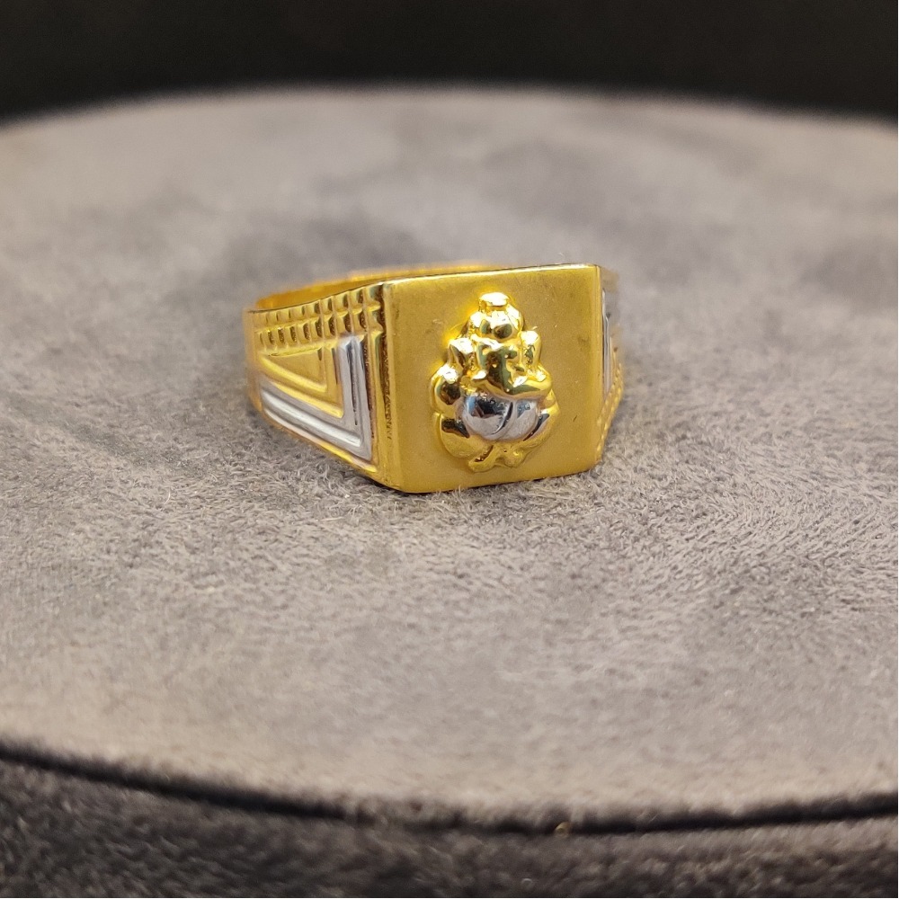 Buy quality 22kt gold ganesh design ring in Ahmedabad