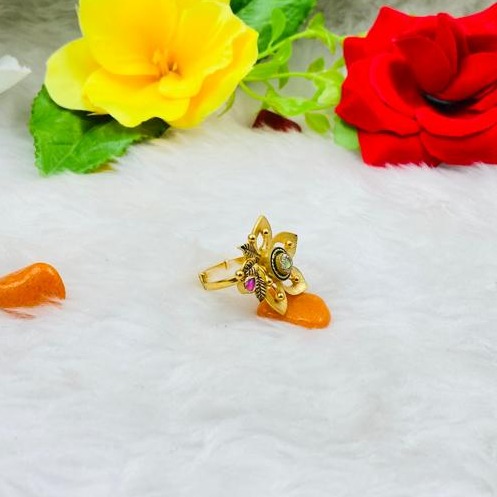 916 gold antique floral design ring