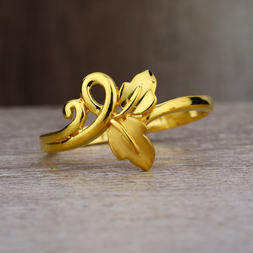 Beautiful Flower Design 22k Yellow Gold Ring - Mark Jewellers