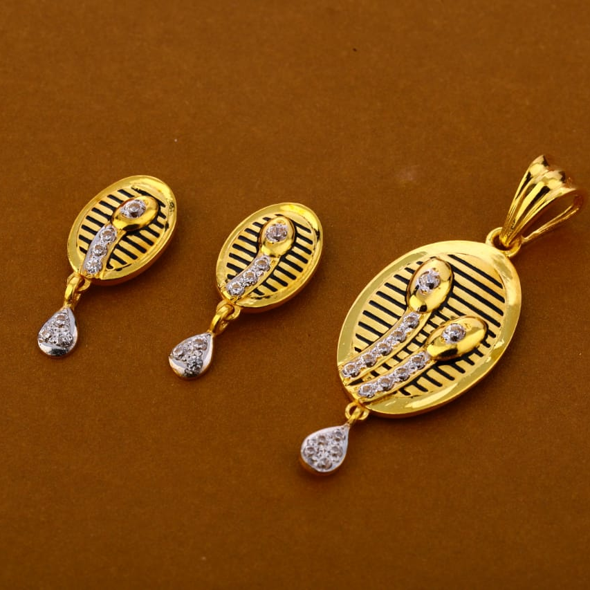 916 Gold CZ Hallmark Designer Ladies Pendant Set FPS306