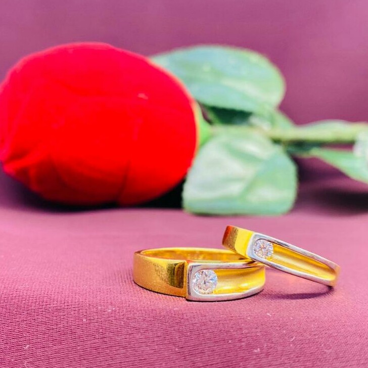 916 Gold couple ring