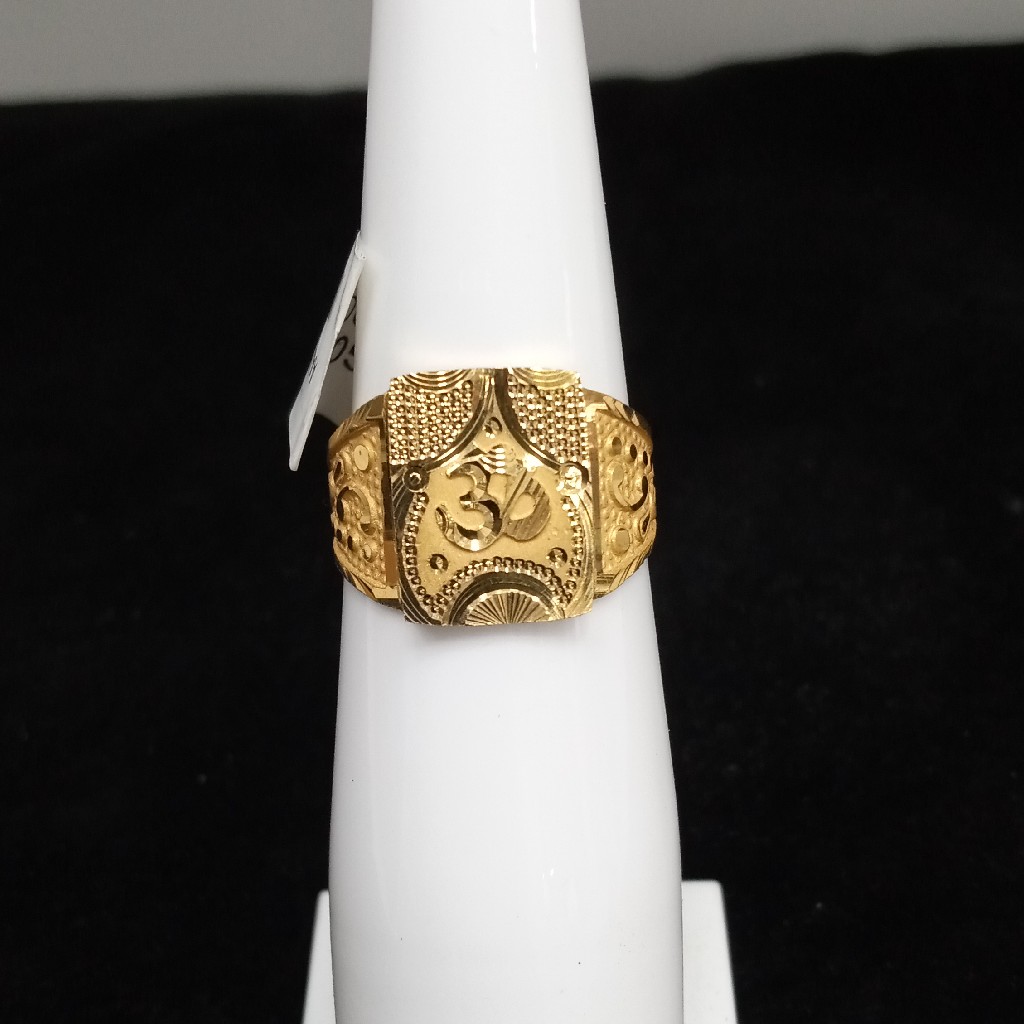 Fancy ring