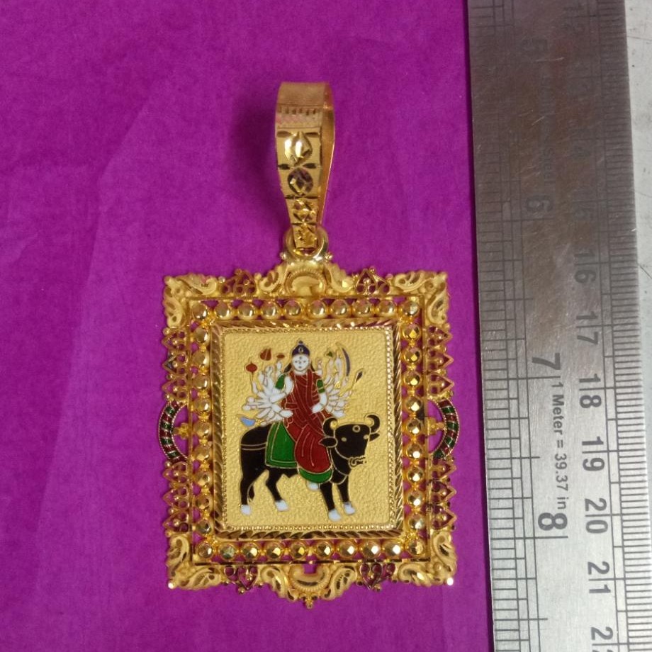 22K Gold Vihat Maa Square Pendant