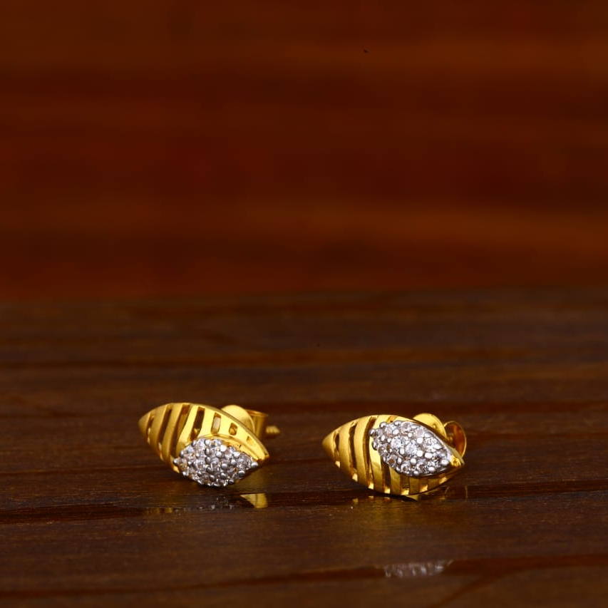 916 Gold Stylish Ladies Tops Earrings LTE322