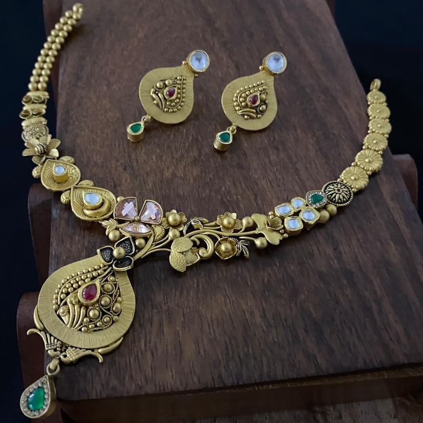 22KT Hallmark Gold Latest Antique Design Necklace Set 