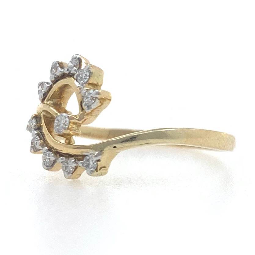 18kt / 750 yellow gold classic everyday wear diamond ladies ring 6lr61