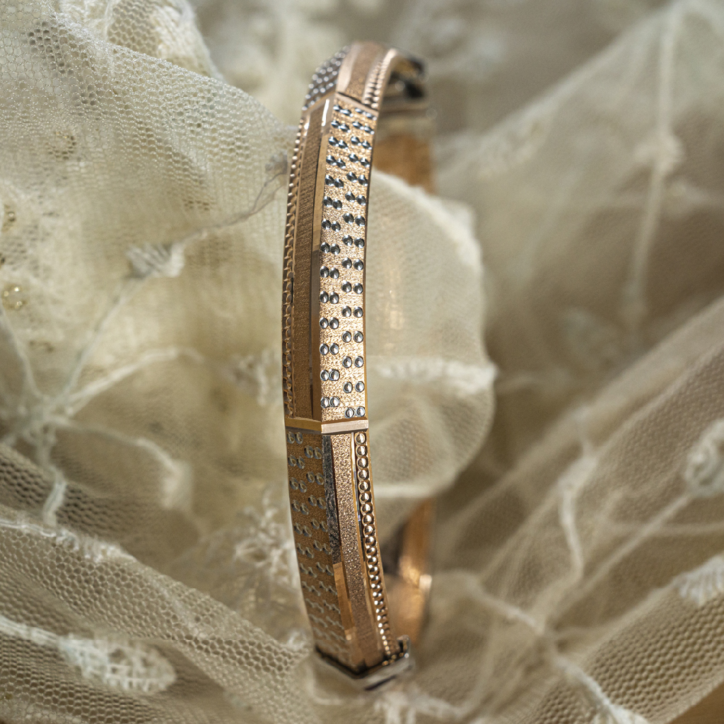 Perlée pearls of gold bracelet, medium model 18K rose gold - Van Cleef &  Arpels