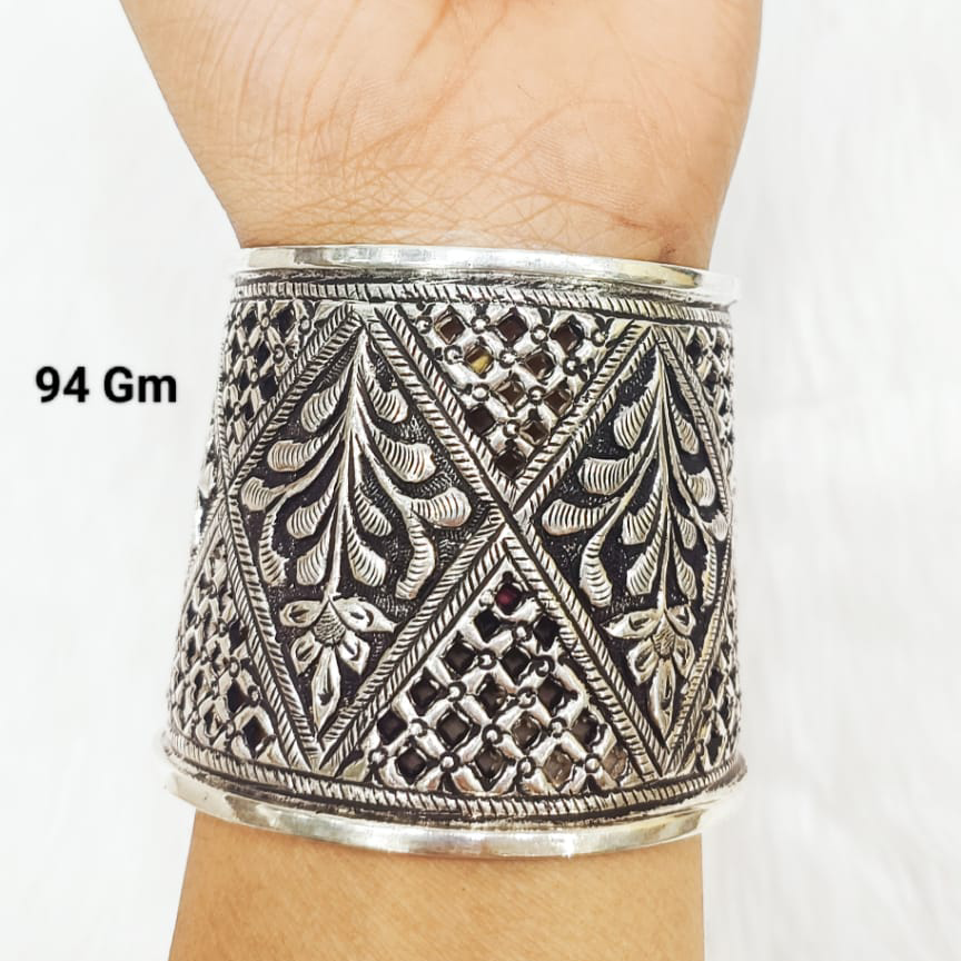92.5% Pure Silver Hand Kada For Bridal In Antique Design